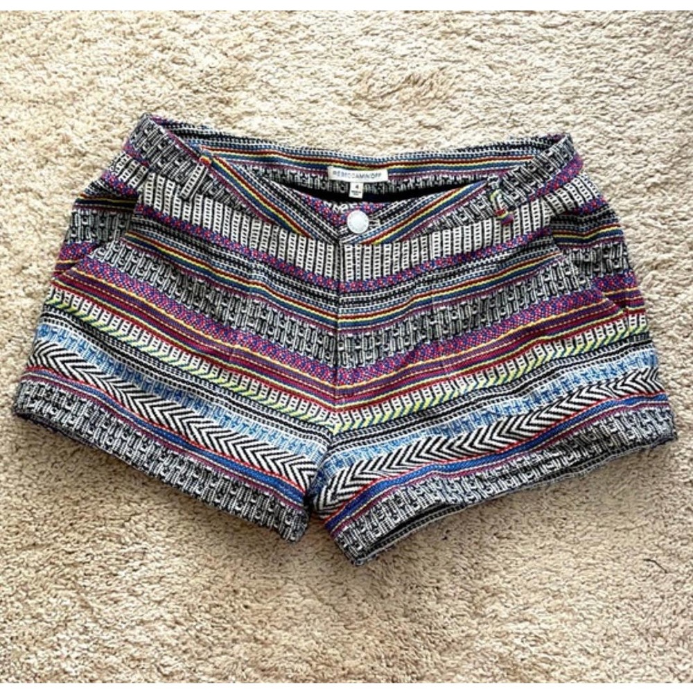 Rebecca Minkoff stylish and trendy knit shorts Sz 6
